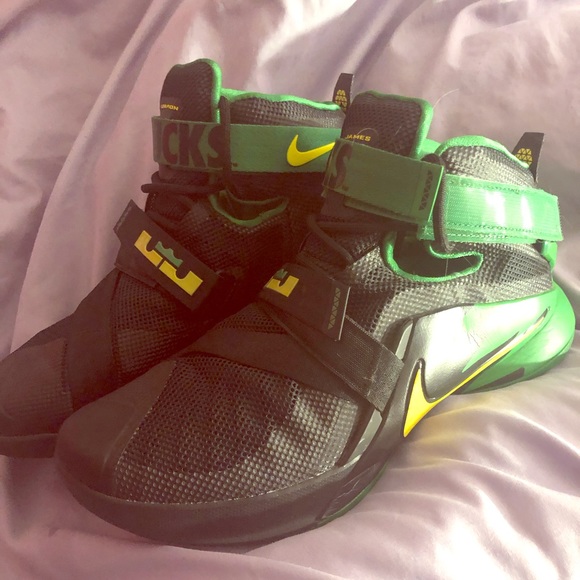 oregon ducks lebrons
